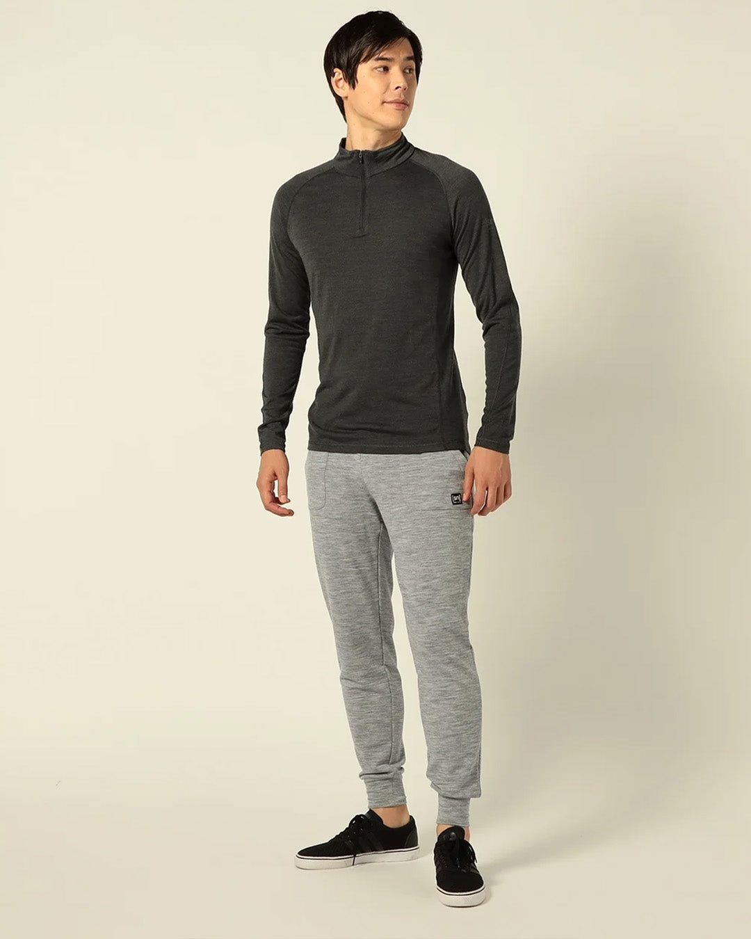 M ベース1/4ジップトップス230 メリノウールのベースレイヤー