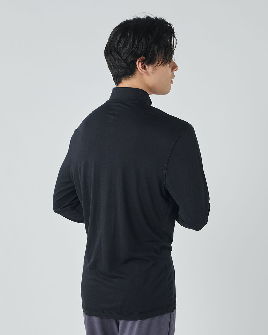 Mツンドラ175ZIP1/4 メリノウールのハーフジップ長袖ベースレイヤー