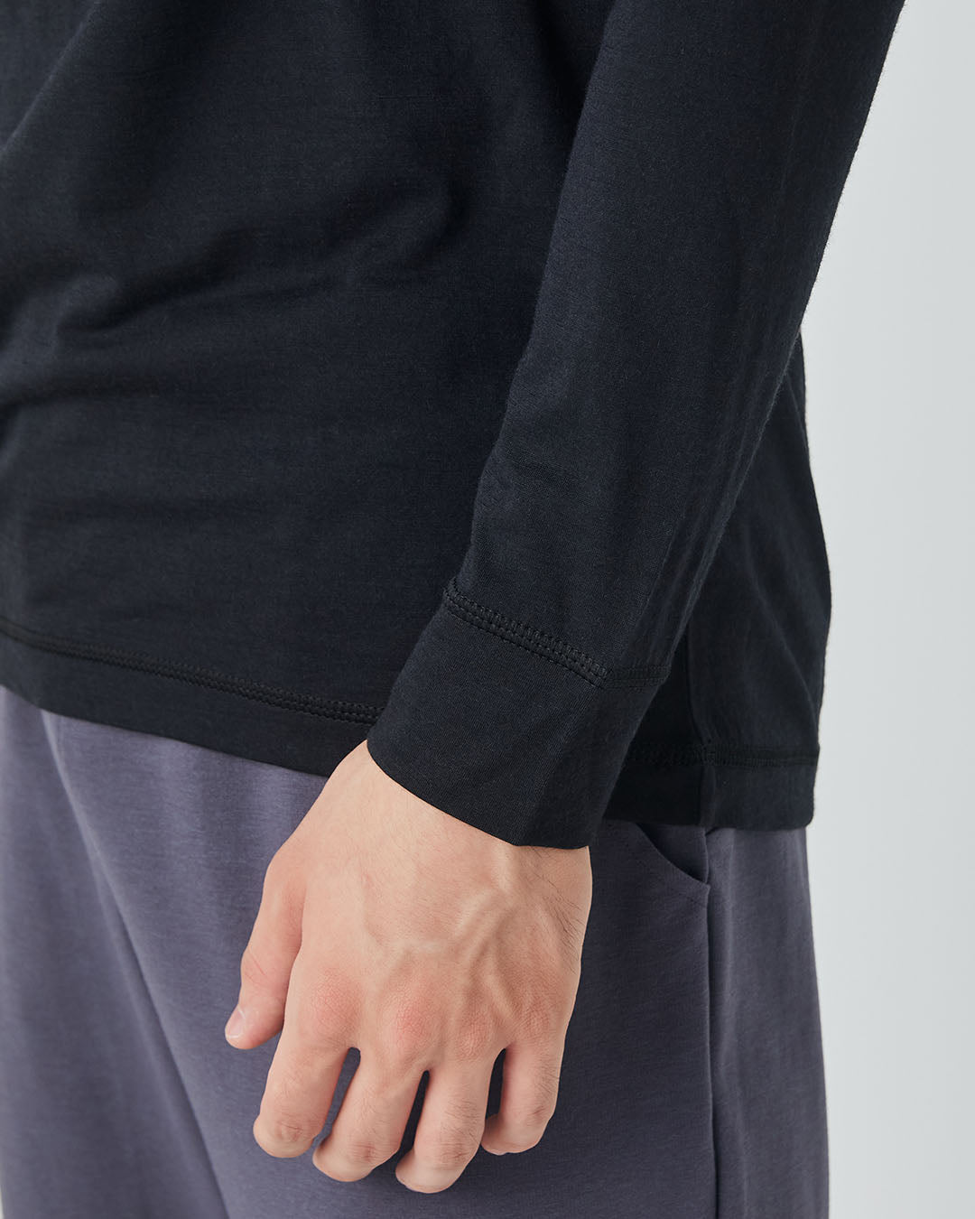 Mツンドラ175ZIP1/4 メリノウールのハーフジップ長袖ベースレイヤー