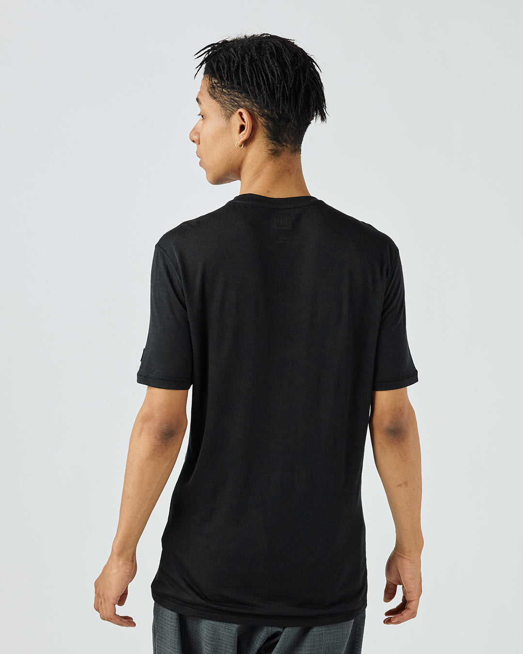 Mシエラ140Tシャツ メリノウールのクルーネック半袖ベースレイヤー