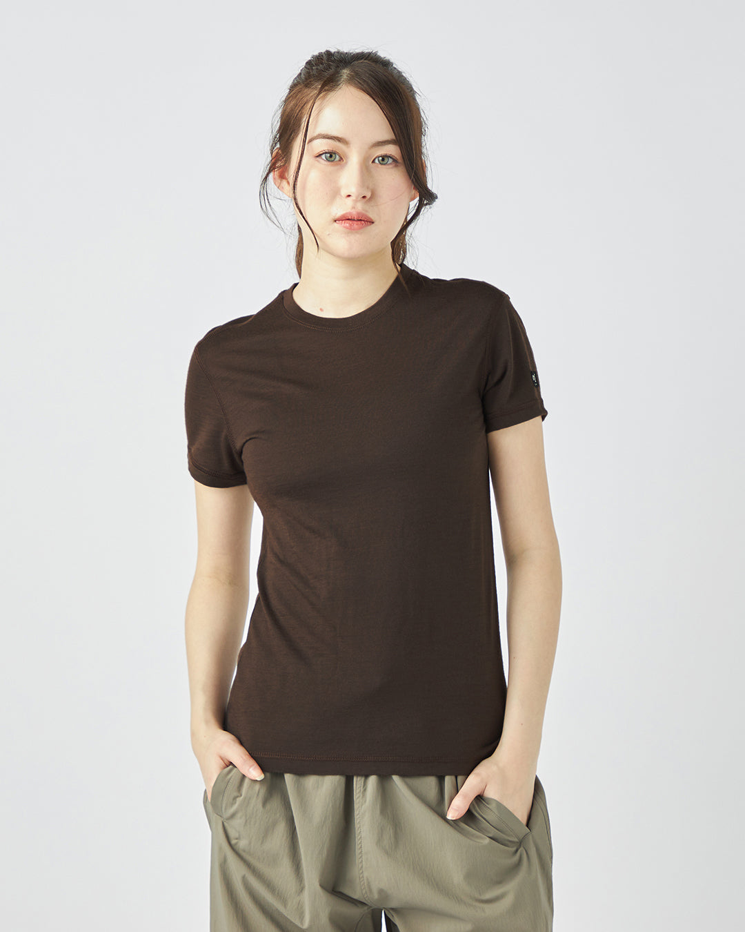 Wシエラ140Tシャツ メリノウールのクルーネック半袖のベースレイヤー