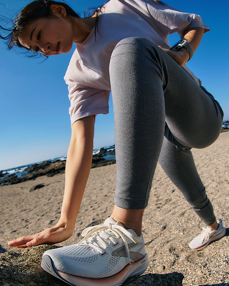 ヨガからランまで。＜定番＞メリノウール 新作ブラトップ＆レギンス