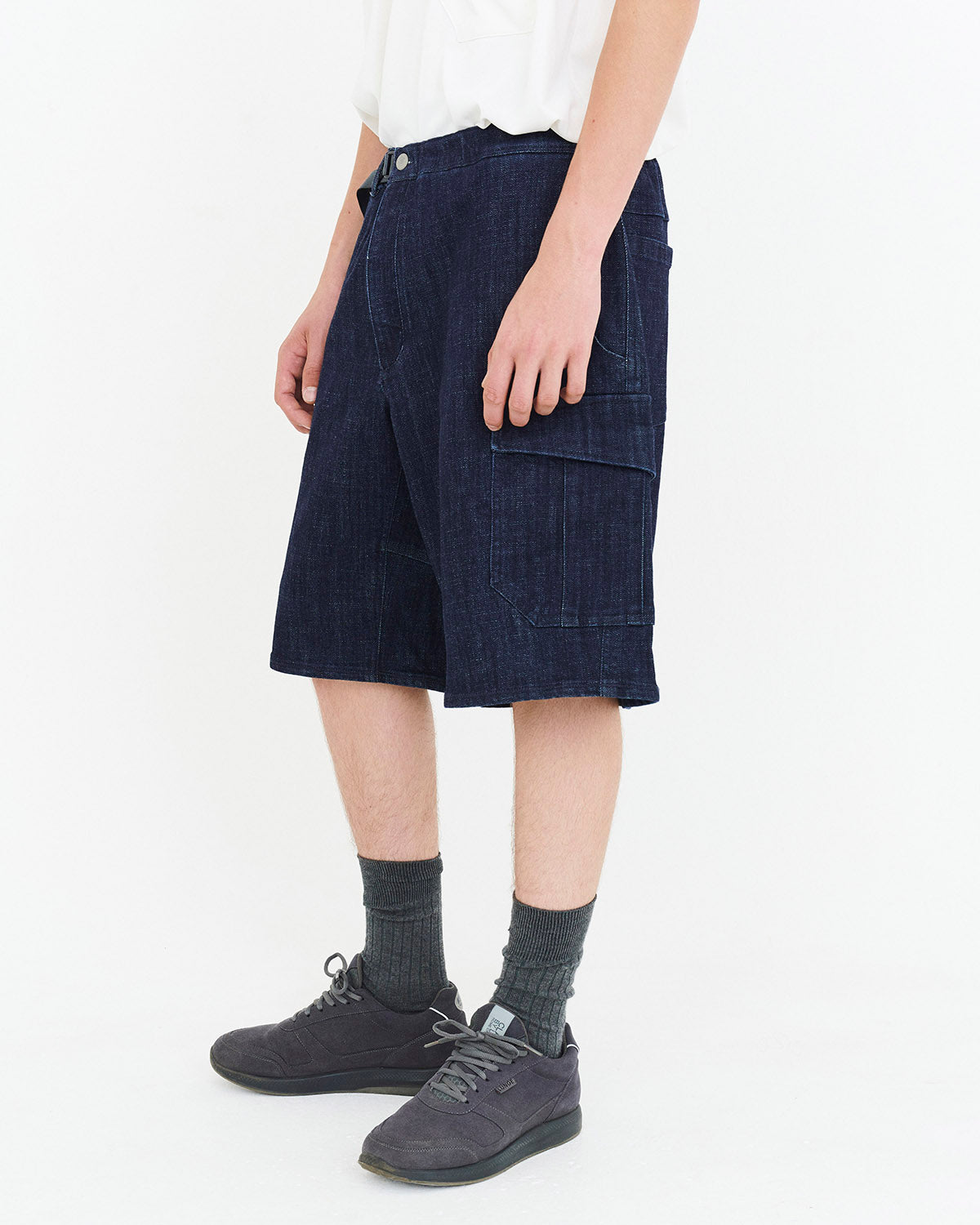 D*k様 【確実正規品】Stone  カーゴショーツ STONE ISLAND Cargo Shorts ロゴワッペン カーゴショーツ - メルカリ