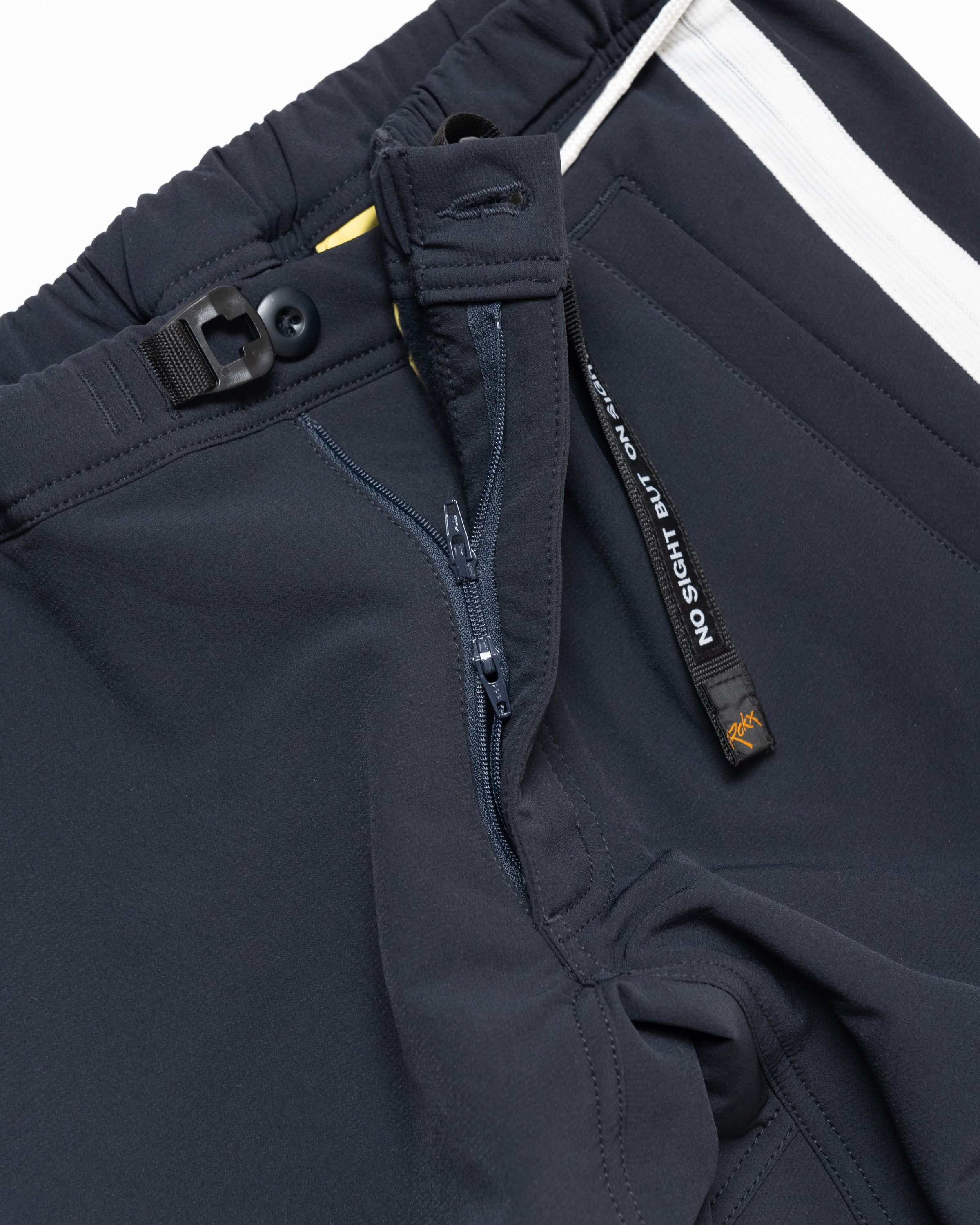 新品 MARK&LONA HEAT ENERGY スカル トラック パンツ 新品 MARK&LONA HEAT ENERGY スカル トラック パンツ