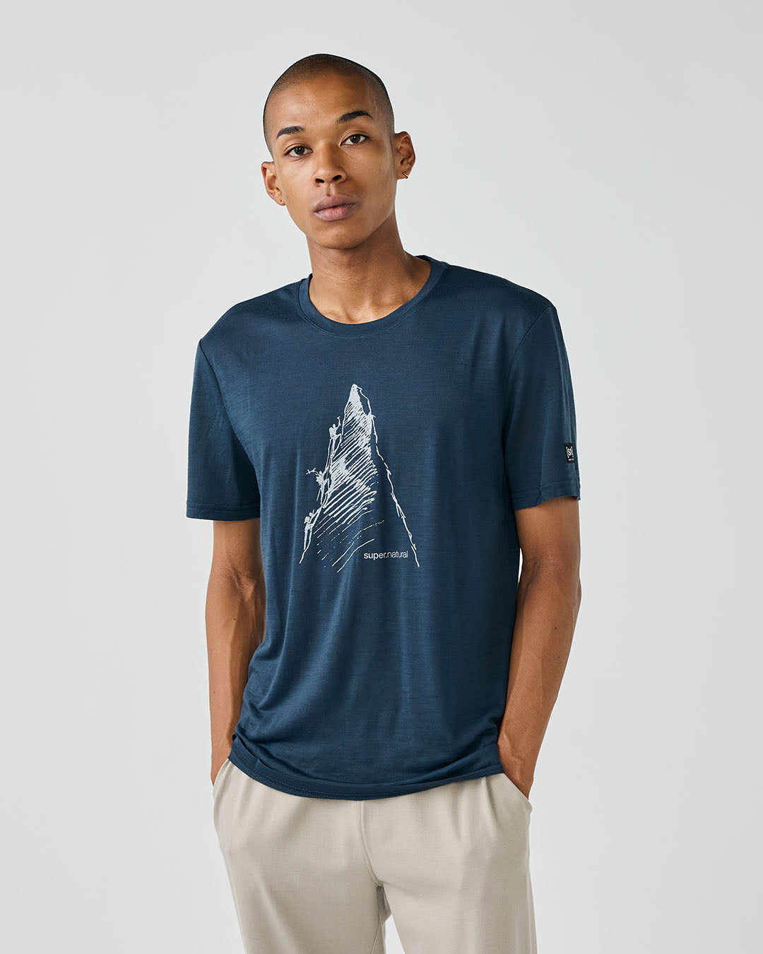 M アセンダーズ Tシャツ – SNJ STORE