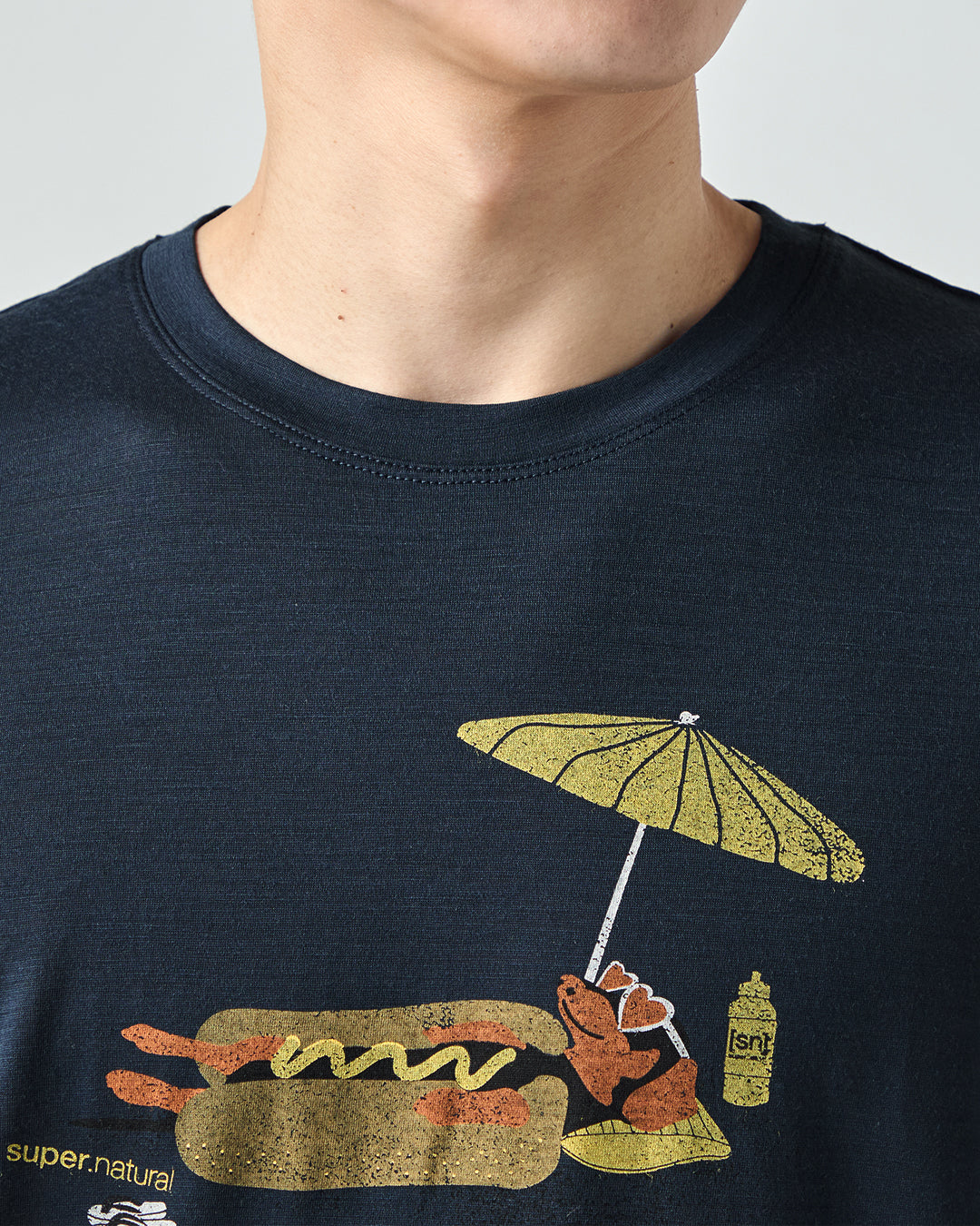 M ホットドッグ Tシャツ｜メリノウール 半袖 グラフィック メンズ