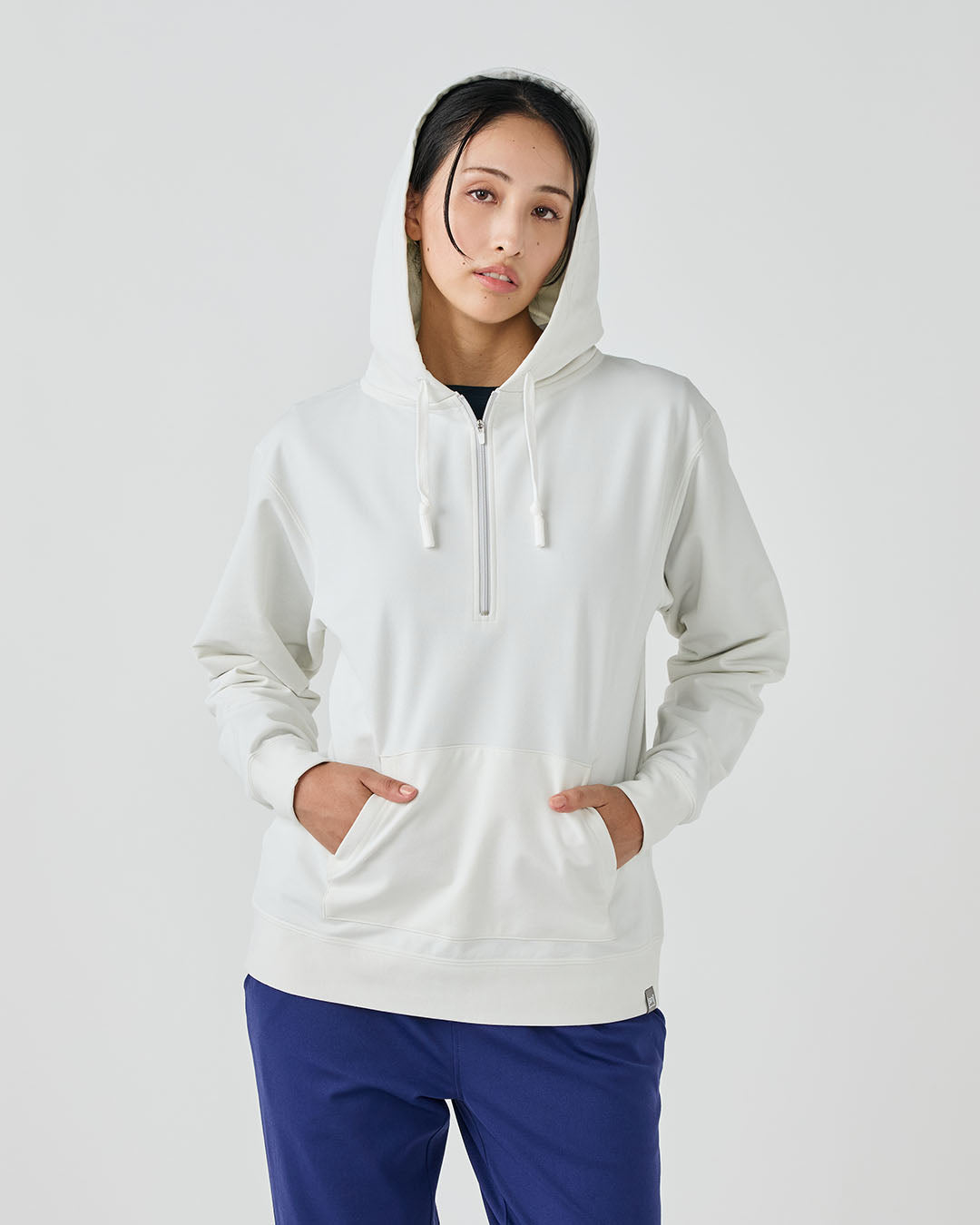 JP 210 ブラッシュド ハーフジップ フーディー(ユニセックス） – SNJ STORE